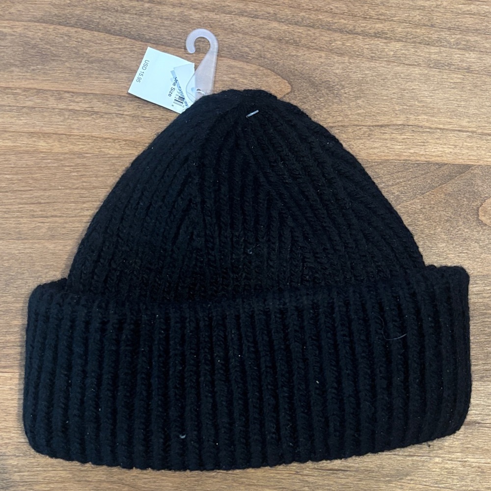 American Eagle Outfitters Classic Black Ribbed Beanie